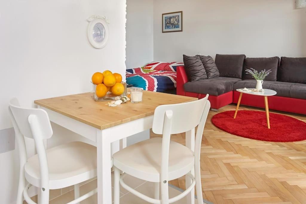 Studio Apartment One Sun Lovran Eksteriør bilde